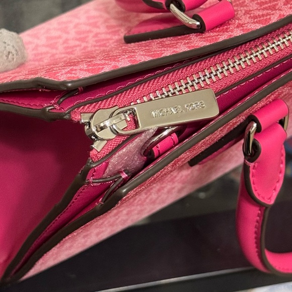 Michael Kors Dragonfruit Satchel Sheila nwt retail $558 - Picture 6 of 13